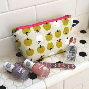🪡🍏 Handmade Cotton Pouch!